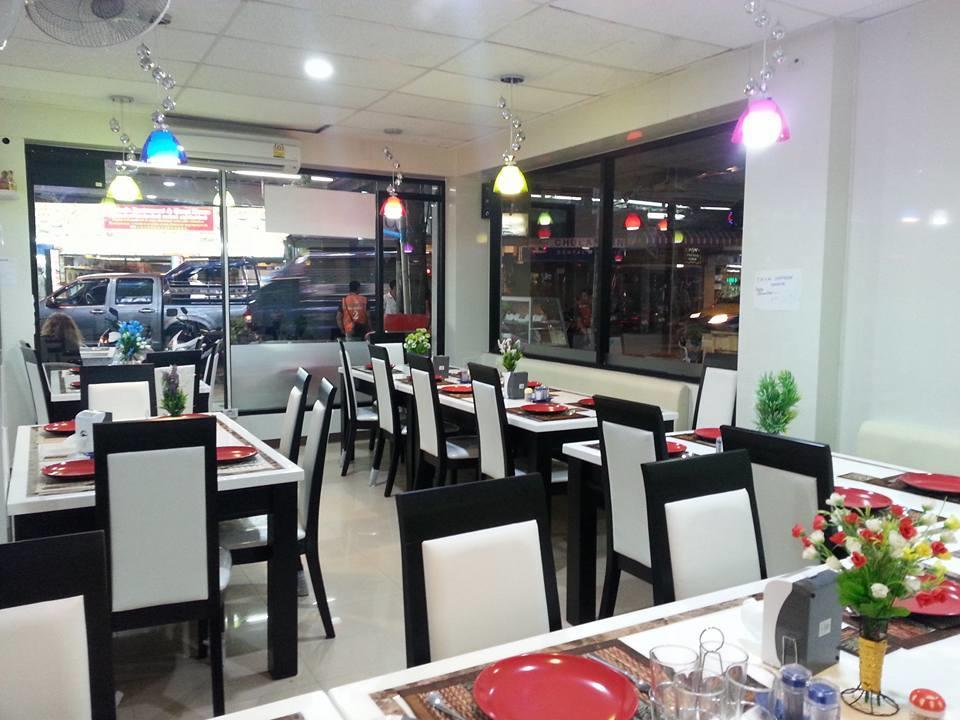 Hotel Hari Om Delhi Darbar Pattaya Esterno foto